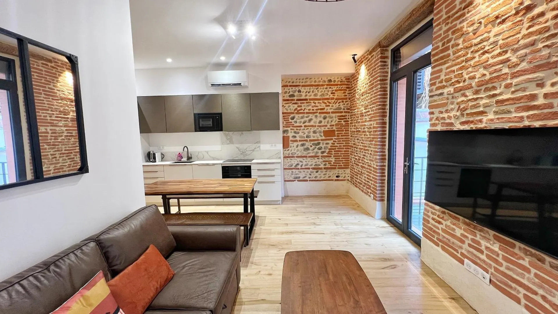 Апартаменты Le Boutonnier - Centre - Luxe - Terrasse - Clim Тулуза Франция